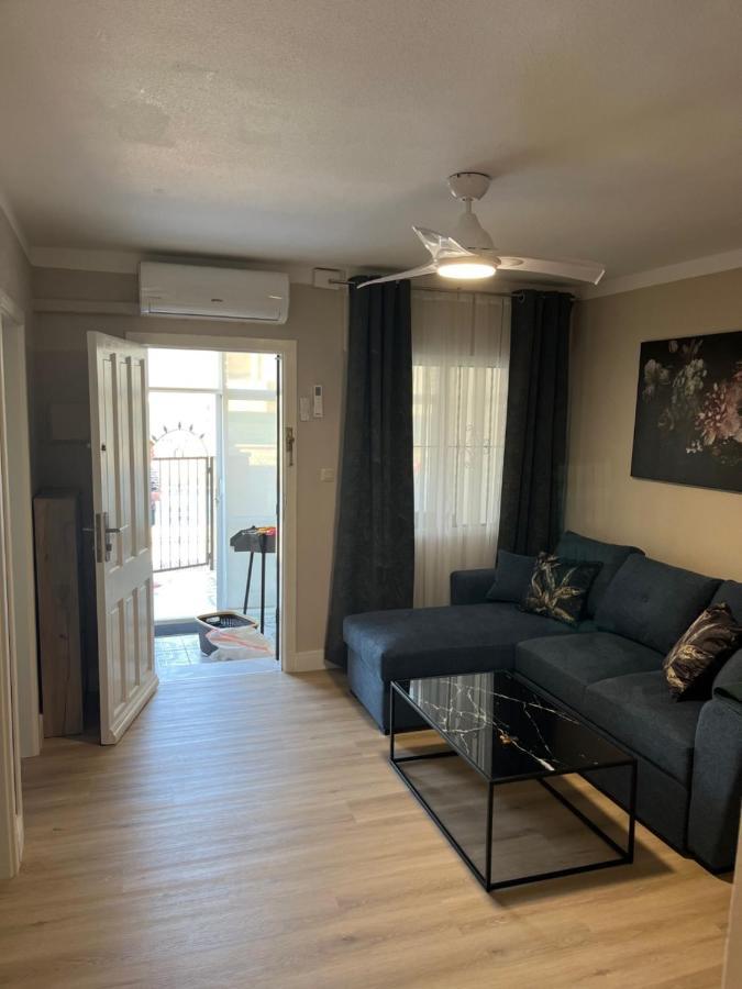 Appartement Villa-Celine Τορεβιέχα Εξωτερικό φωτογραφία